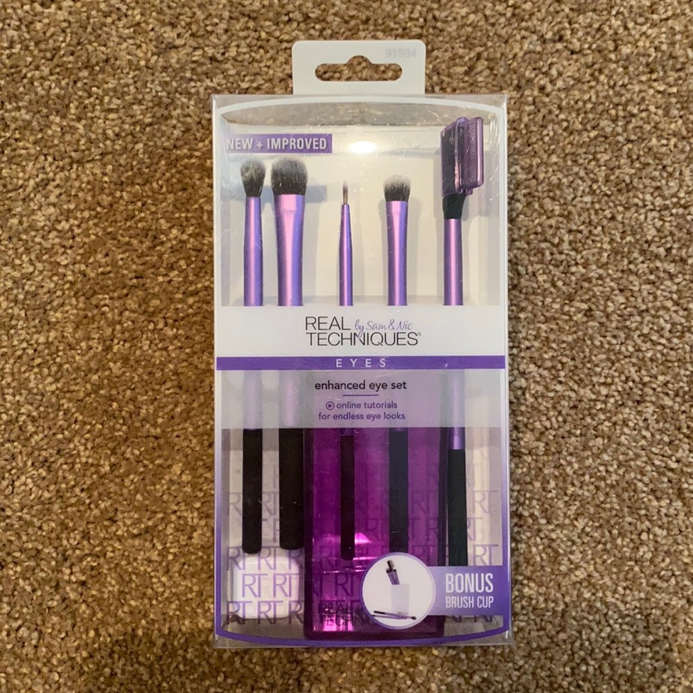 brand new real techniques brushes